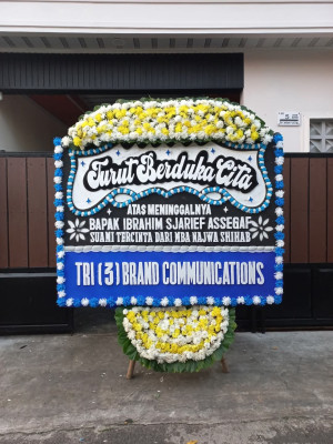 Papan Bunga Duka di Aia Dingin